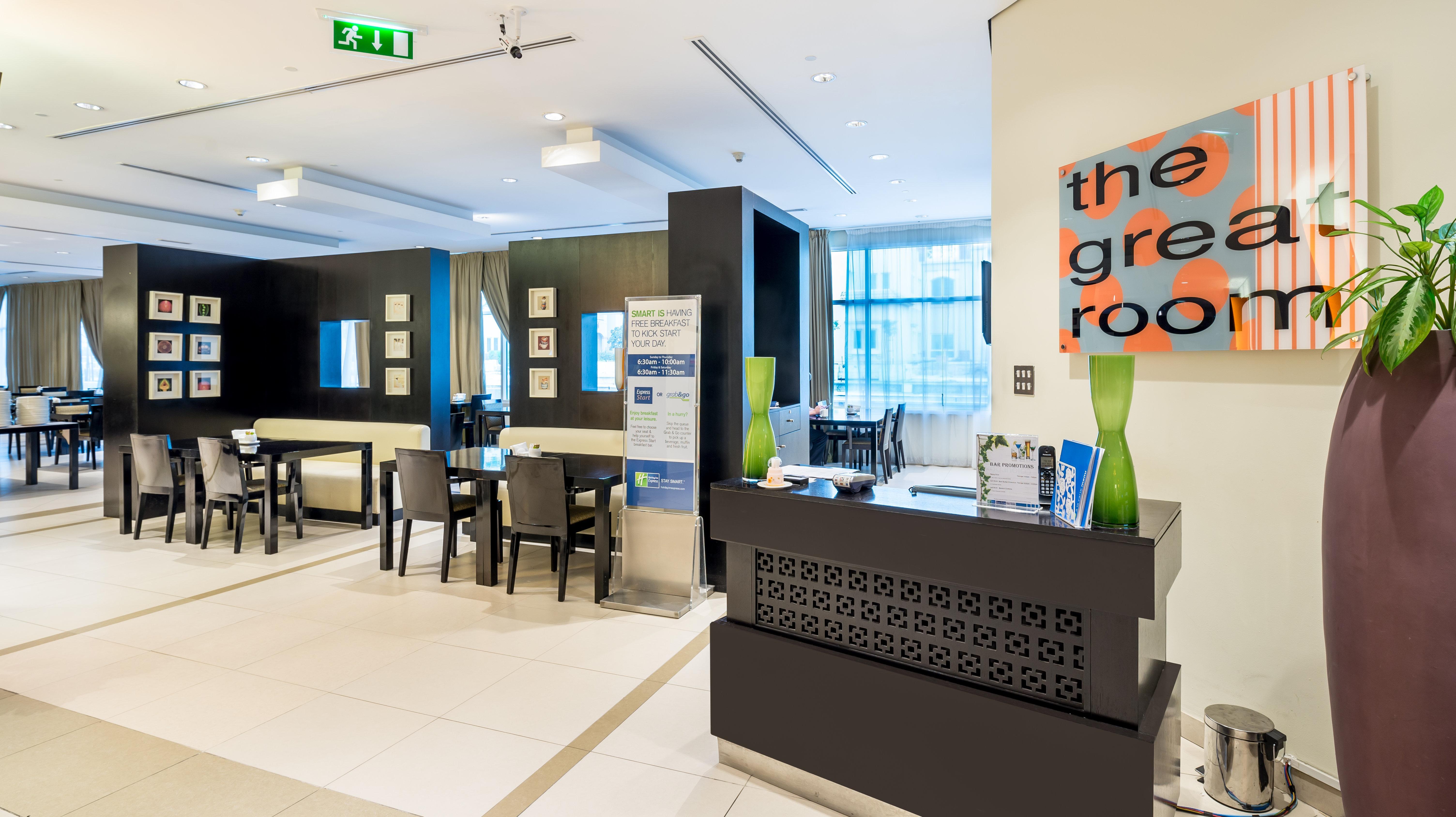 Holiday Inn Express Dubai Internet City, An Ihg Hotel Екстериор снимка